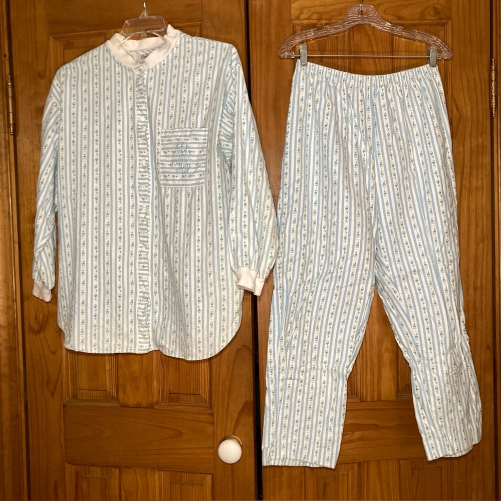 EUC Courtney Cole Vintage 80s Flannel Pajama Set Top Bottoms Blue White L Large